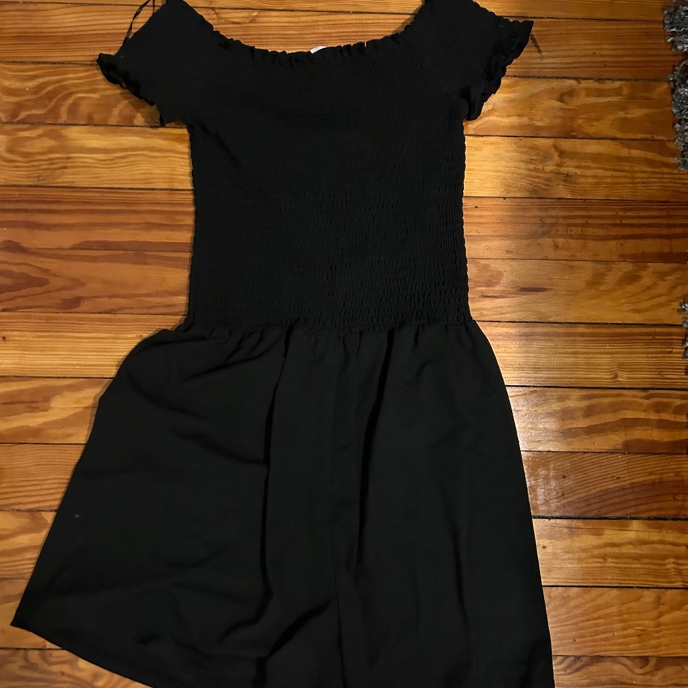 Cute black dress
